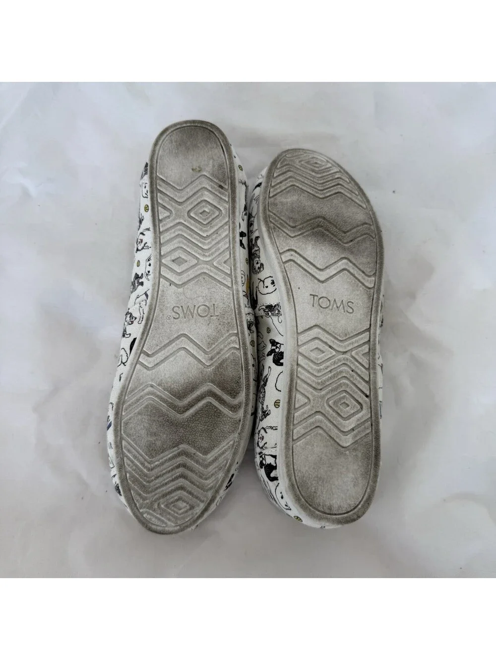 TOMS Alpargata Belmont White Office Dogs Shoes Size 8 Sneakers Black & White